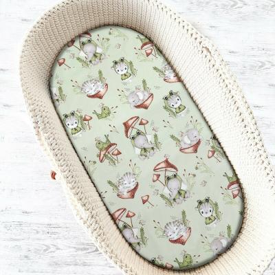 Qmini - Cearceaf cu elastic pentru patut co-sleeper, Timon, Dimensiune 87 x 51 cm, Din bumbac certificat Oeko Tex Standard 100, Frogs